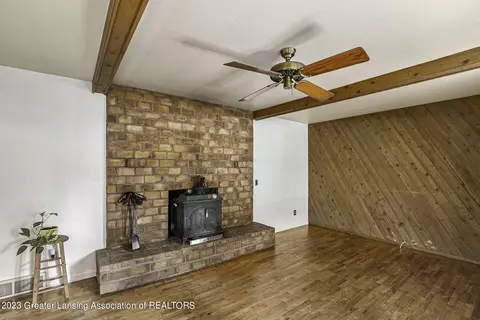 13555 S Wright Rd, Eagle, MI 48822 photo 6