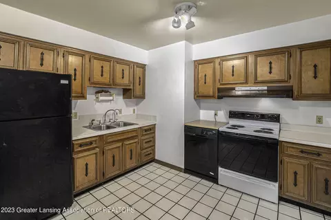 13555 S Wright Rd, Eagle, MI 48822 photo 8