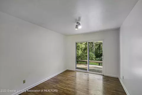 13555 S Wright Rd, Eagle, MI 48822 photo 9