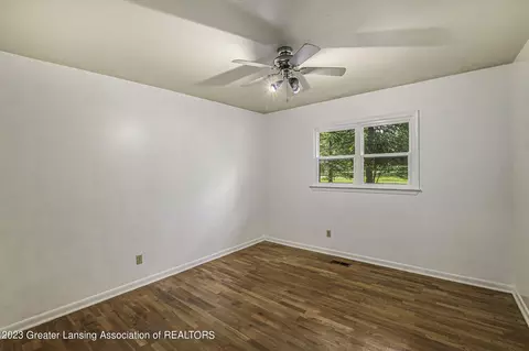 13555 S Wright Rd, Eagle, MI 48822 photo 10