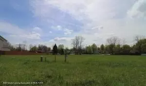 4477 Helmsway Dr, Lansing, MI 48911