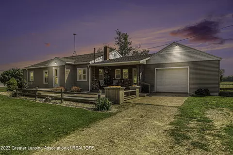 9115 Bismark Hwy, Vermontville, MI 49096