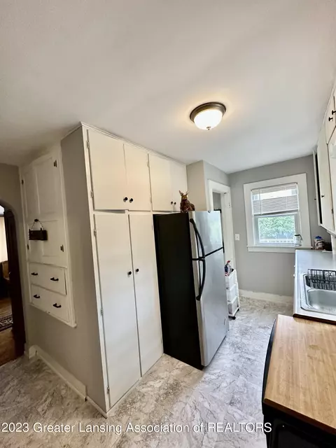 13621 Webster Rd, Bath, MI 48808 photo 11
