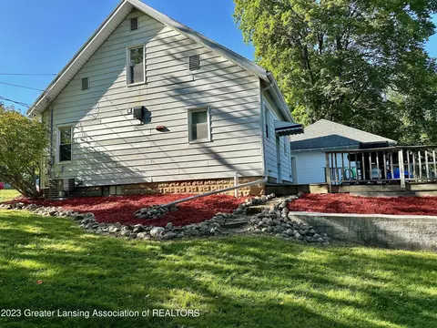 13621 Webster Rd, Bath, MI 48808 photo 2