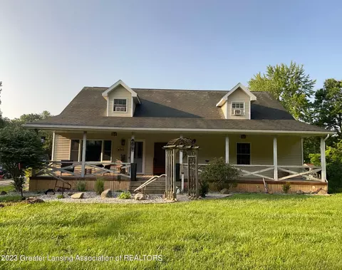 13181 Baumgartner Rd, Saint Charles, MI 48655