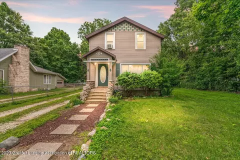 411 W Plain St, Eaton Rapids, MI 48827