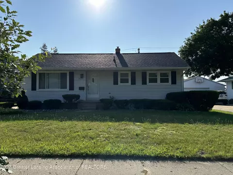 5015 Devonshire Ave, Lansing, MI 48910