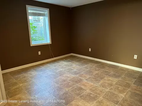5015 Devonshire Ave, Lansing, MI 48910 photo 17