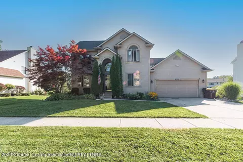 2327 Chisholm Ct, Holt, MI 48842
