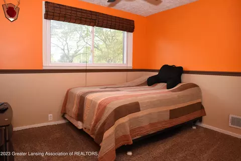 5550 Marsh Rd, Haslett, MI 48840 photo 12