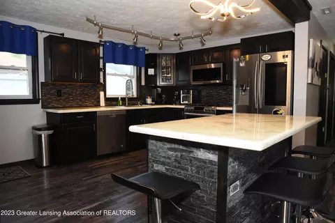 5550 Marsh Rd, Haslett, MI 48840 photo 4