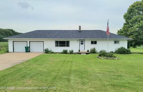 5183 Bellevue Rd, Onondaga, MI 49264