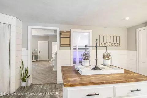 204 E Baldwin St, Saint Johns, MI 48879 photo 17