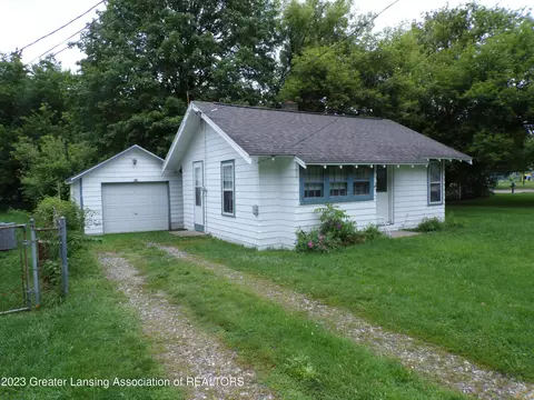 404 W 3rd St, Charlotte, MI 48813 photo 3