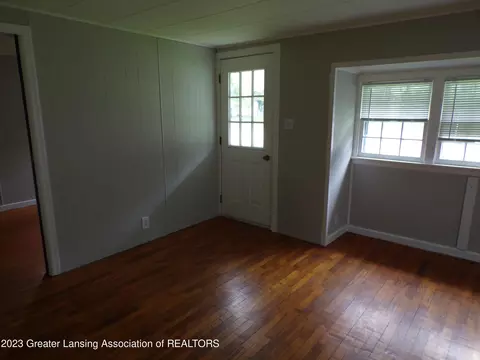 404 W 3rd St, Charlotte, MI 48813 photo 4