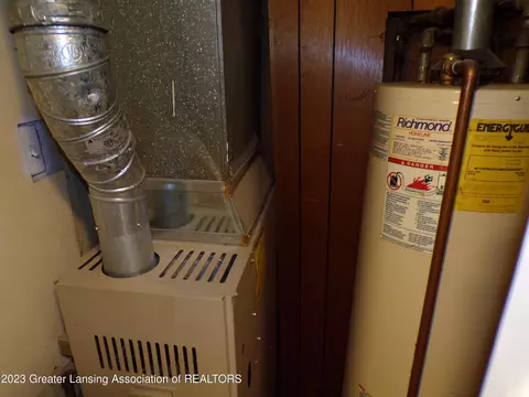 404 W 3rd St, Charlotte, MI 48813 photo 12