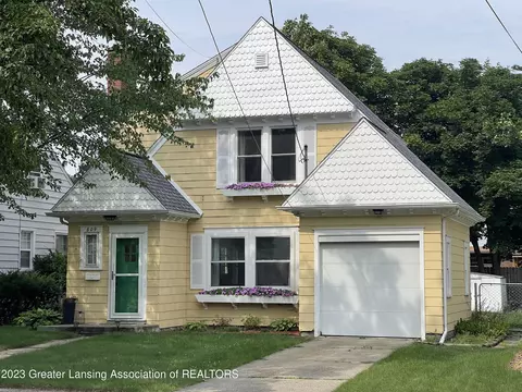 809 Newton St, Lansing, MI 48912