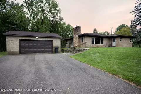 4729 W Willow Hwy, Lansing, MI 48917