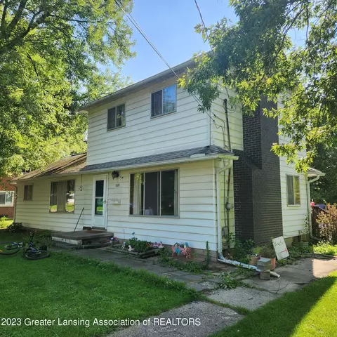 1895 Chestnut St, Holt, MI 48842