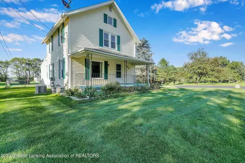 1065 E Stoll Rd, Lansing, MI 48906 photo 4