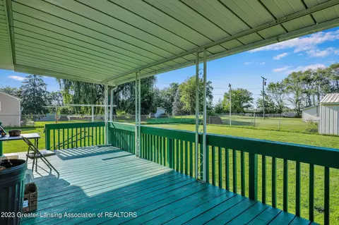 1065 E Stoll Rd, Lansing, MI 48906 photo 32