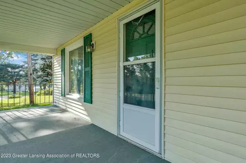 1065 E Stoll Rd, Lansing, MI 48906 photo 6