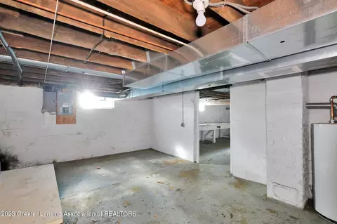 1065 E Stoll Rd, Lansing, MI 48906 photo 27