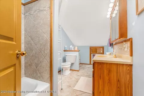 306 E Kent St, Grand Ledge, MI 48837 photo 17