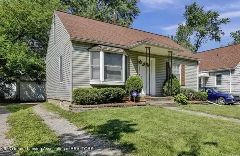 1207 Cleo St, Lansing, MI 48915