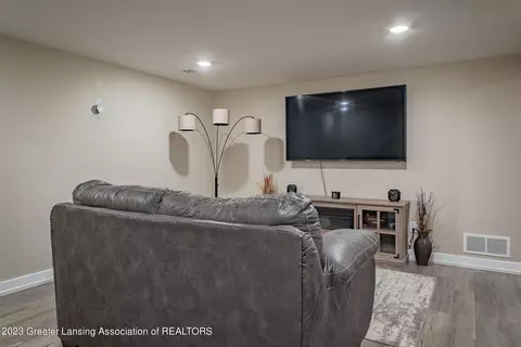 2293 E M21, Saint Johns, MI 48879 photo 38