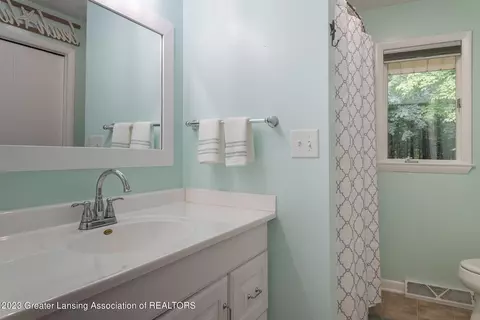 2293 E M21, Saint Johns, MI 48879 photo 34