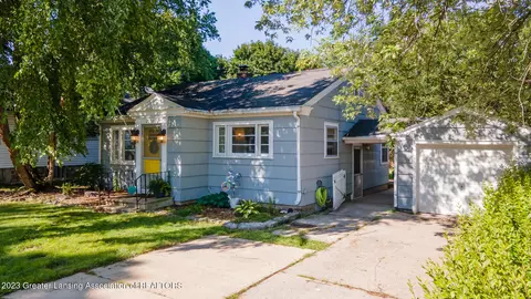 2905 Mildred St, Lansing, MI 48906