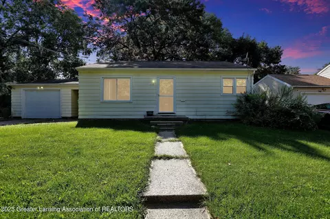 1323 N Chestnut St, Lansing, MI 48906