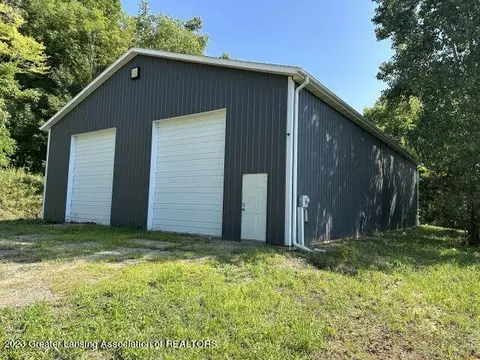 6814 W Bluewater Hwy, Saranac, MI 48881