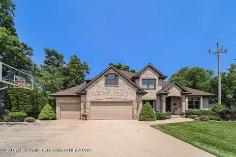 5804 Whitehaven Dr, Lansing, MI 48917
