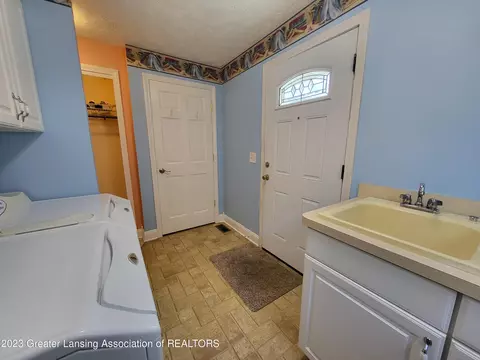 5724 High St, Bath, MI 48808 photo 18