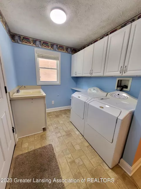 5724 High St, Bath, MI 48808 photo 16