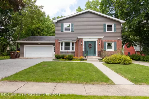 510 Park St, Grand Ledge, MI 48837