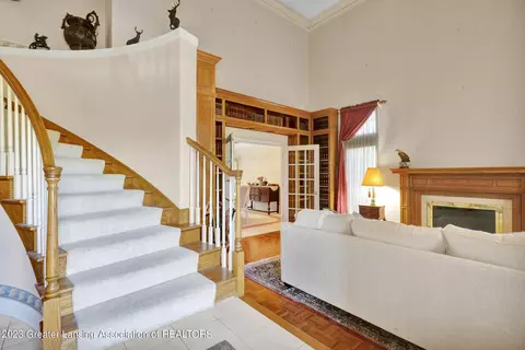 310 W Spring Meadows Ln, Dewitt, MI 48820 photo 4