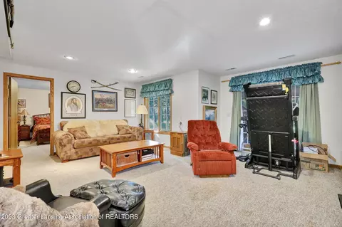 310 W Spring Meadows Ln, Dewitt, MI 48820 photo 21