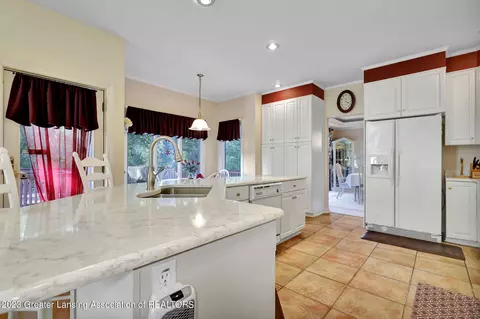 310 W Spring Meadows Ln, Dewitt, MI 48820 photo 14