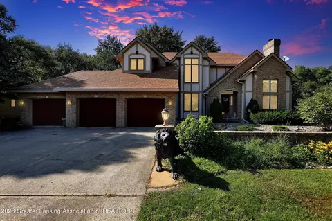 310 W Spring Meadows Ln, Dewitt, MI 48820