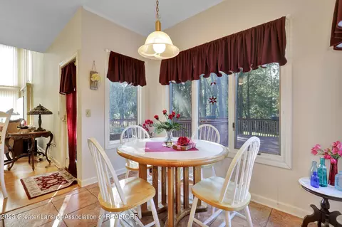 310 W Spring Meadows Ln, Dewitt, MI 48820 photo 12