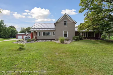 10530 Mount Hope Rd, Carson City, MI 48811