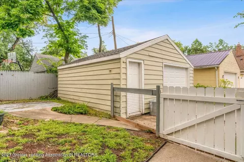 851 E Greenlawn Ave, Lansing, MI 48910 photo 33