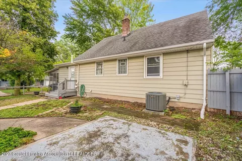 851 E Greenlawn Ave, Lansing, MI 48910 photo 28