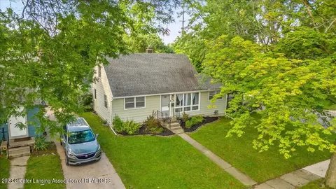 851 E Greenlawn Ave, Lansing, MI 48910 photo 27