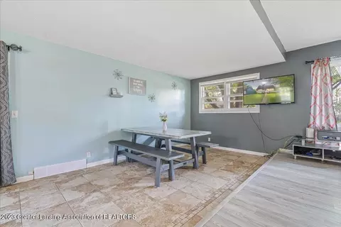 851 E Greenlawn Ave, Lansing, MI 48910 photo 8