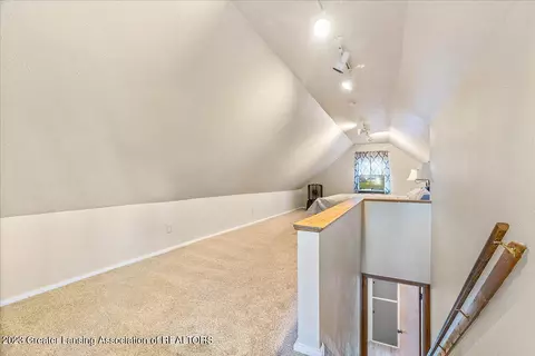 851 E Greenlawn Ave, Lansing, MI 48910 photo 23