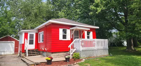 122 W Hodge Ave, Lansing, MI 48910